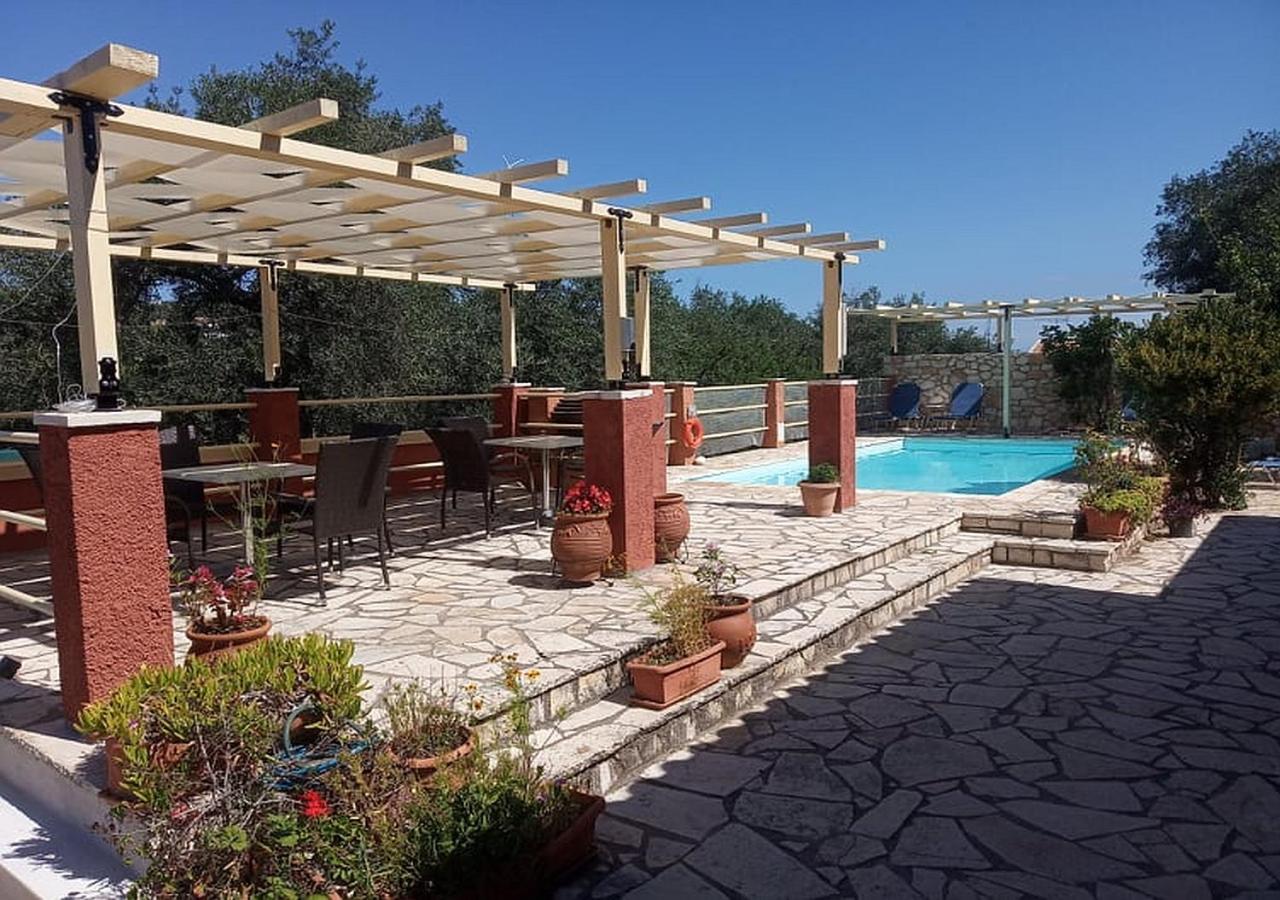 Paxos Bonzai Studios Gaios Esterno foto